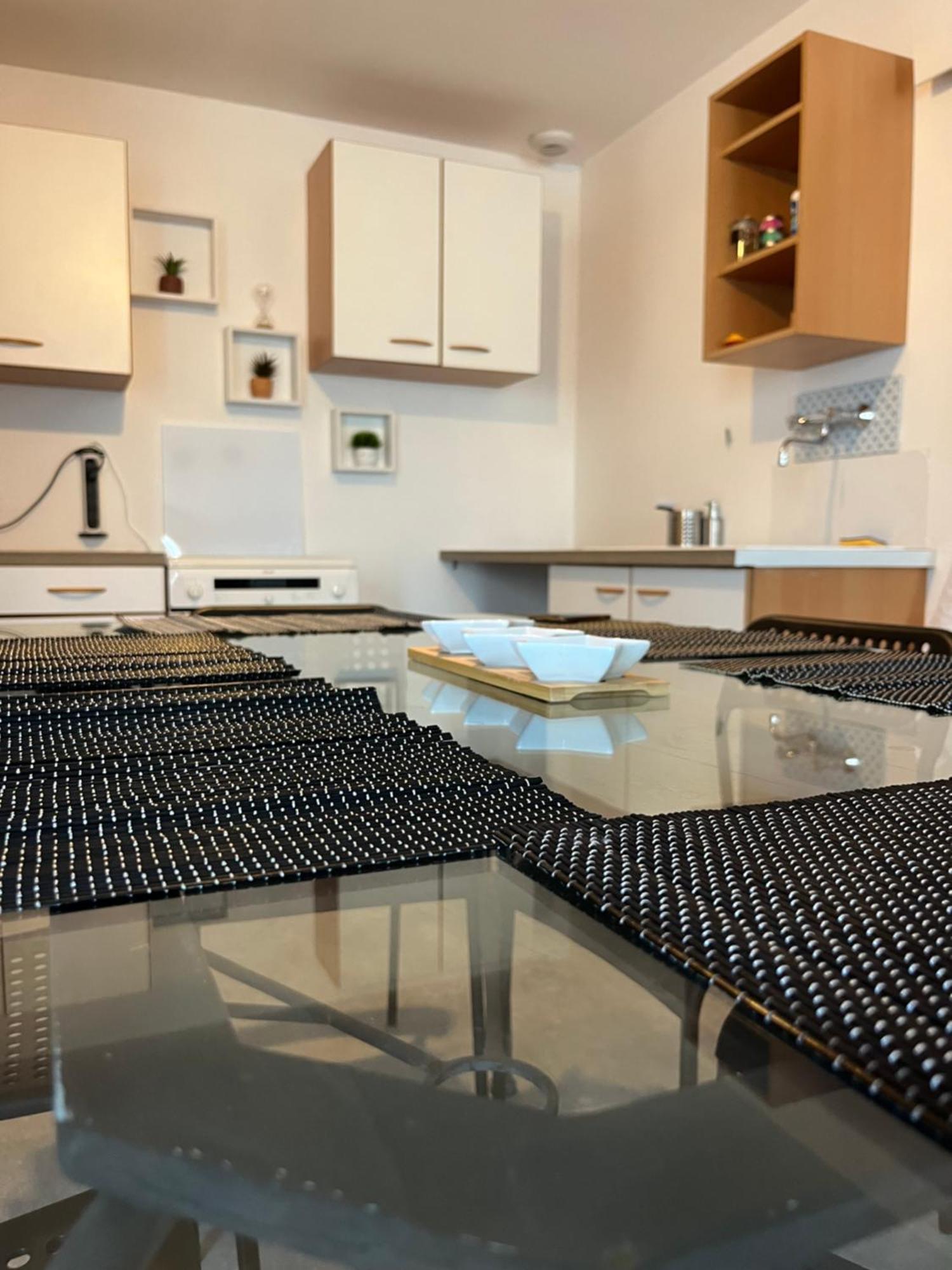 Le Barnave Apartman Valence  Kültér fotó